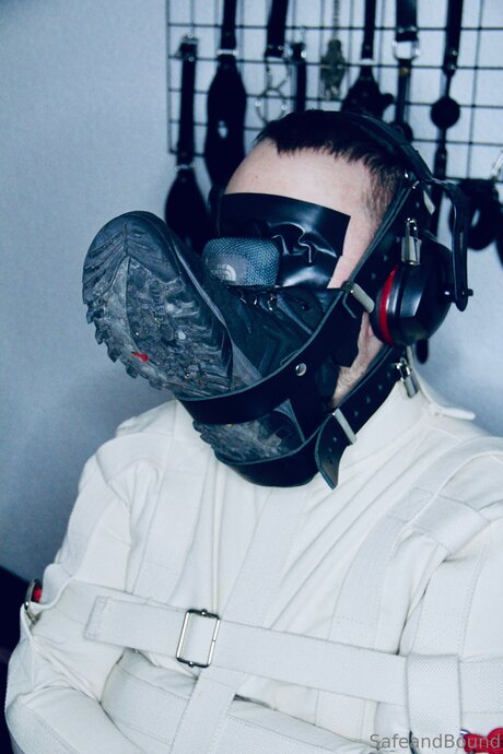 Safe and Bound OnlyFans geleakt