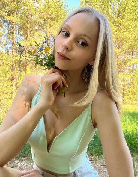 weibliche onlyfans heiß nackt Bilder