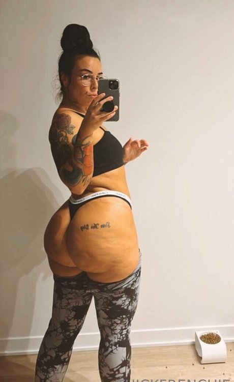 Thickfrenchie OnlyFans XXX