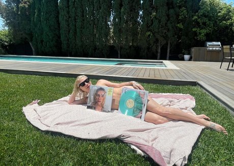 KeshaRose OnlyFans-Leaks