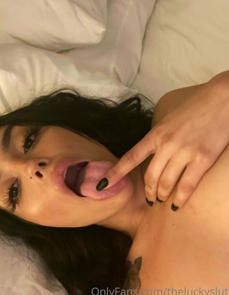 theluckyslut OnlyFans geleakte Brüste