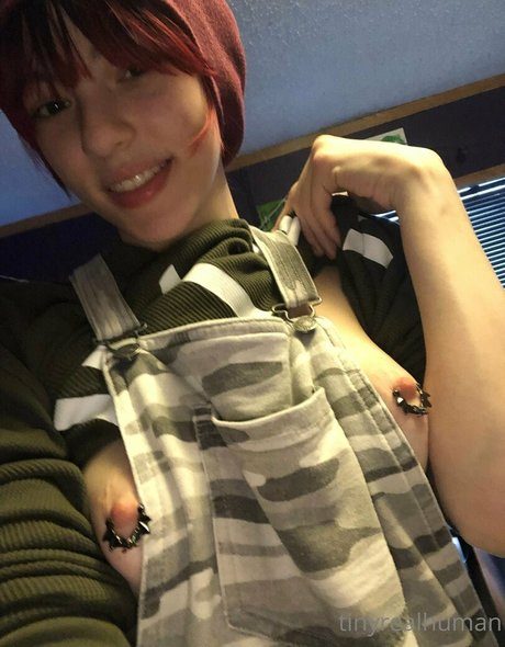 tinyrealmoth Neue geleakte OnlyFans-Inhalte