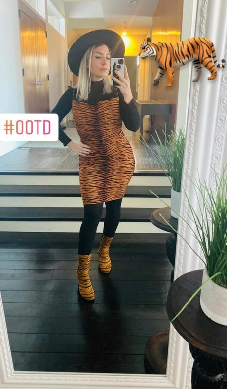 Rebecca Ford Nacktbilder von OnlyFans