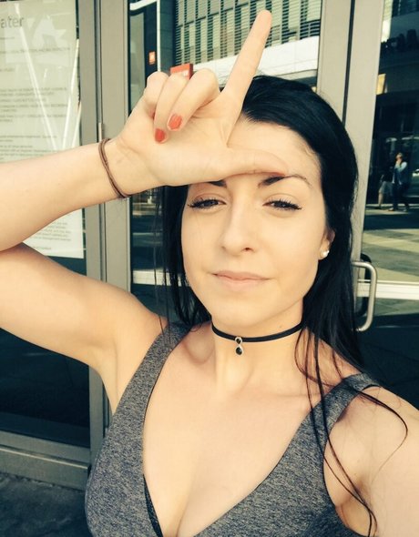 Rebecca Ford OnlyFans-Archiv