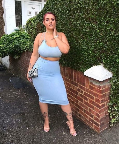 Aniela Nacktbilder von OnlyFans