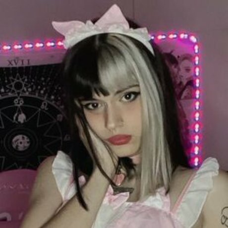 Cherry Bella OnlyFans