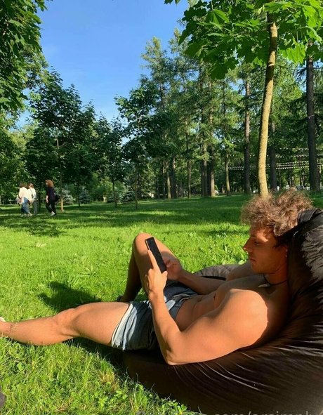 arsimply OnlyFans schlank