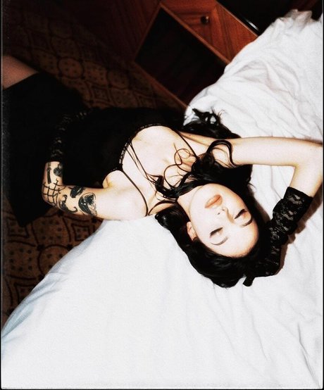 by owl OnlyFans Pornografie