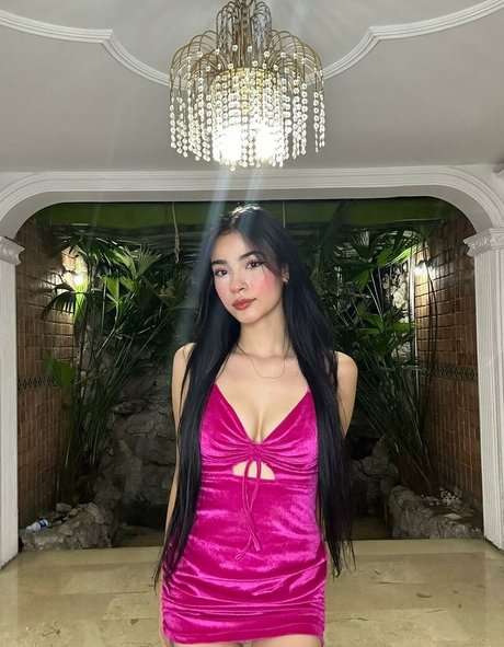 Your Dolls OnlyFans-Bilder