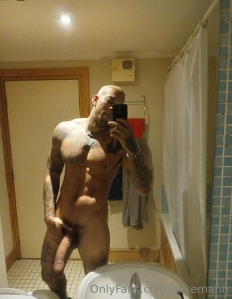 mikemann OnlyFans geleakte Brüste