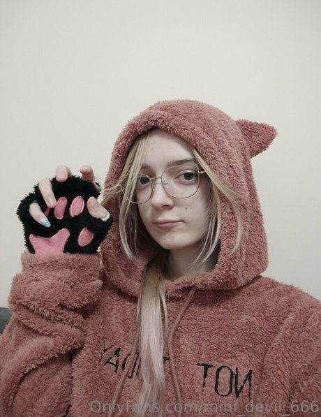 mini devil 666 Nacktbilder von OnlyFans geleakt