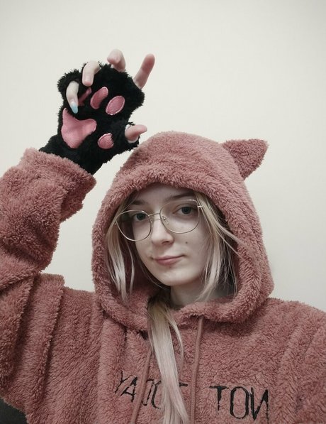 mini devil 666 OnlyFans Inhalte