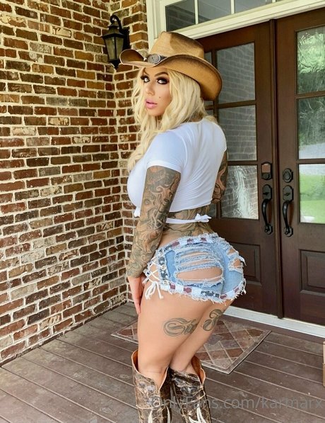 karmarx Oben ohne OnlyFans