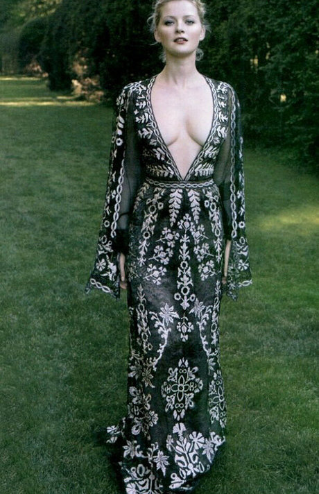 Gretchen Mol OnlyFans Bilder