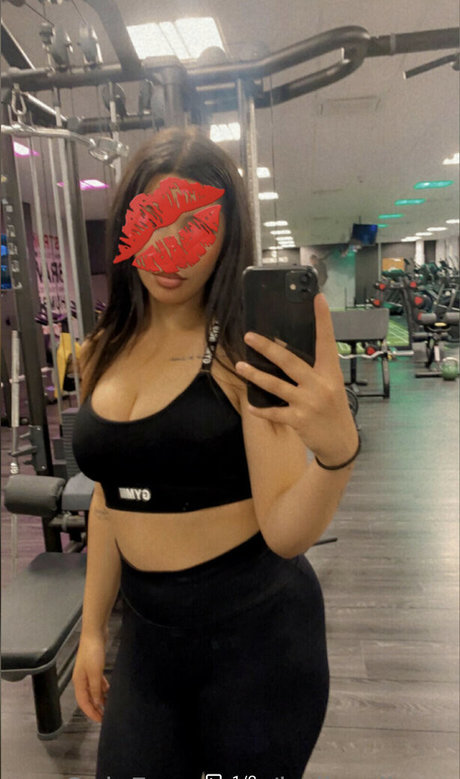 Bellaedberg OnlyFans Model Fotos