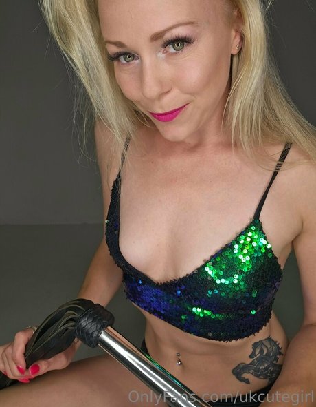 männlicher pornostar onlyfans heiß XXX 4K