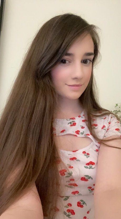 MFC Kitty Oben ohne OnlyFans