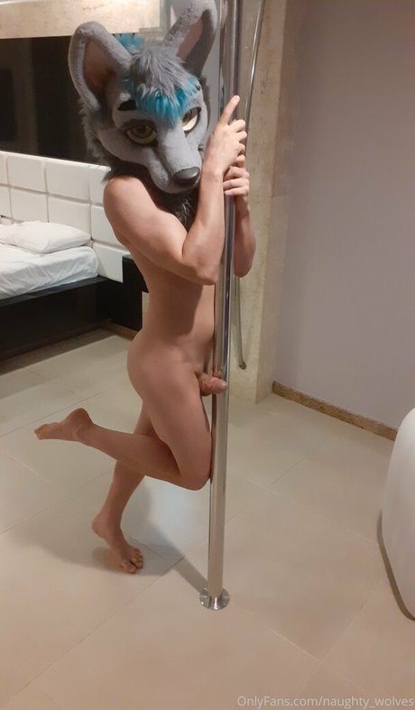 naughty wolves OnlyFans Lesbisch