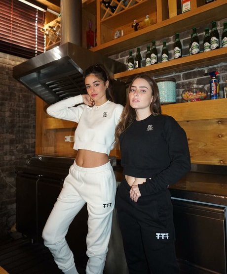 nerd-onlyfans schöner Porno Fotos