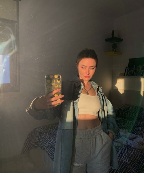 Effy Palarya Nackt auf OnlyFans