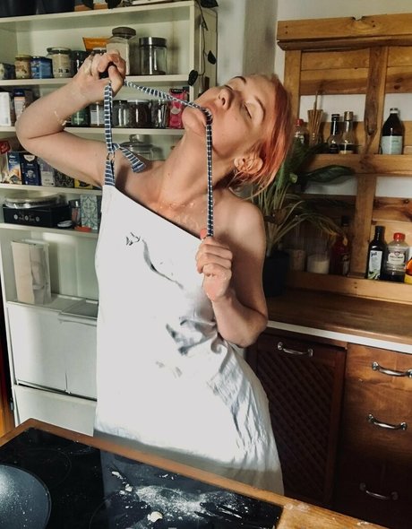 nachtschwarm OnlyFans-Inhalte