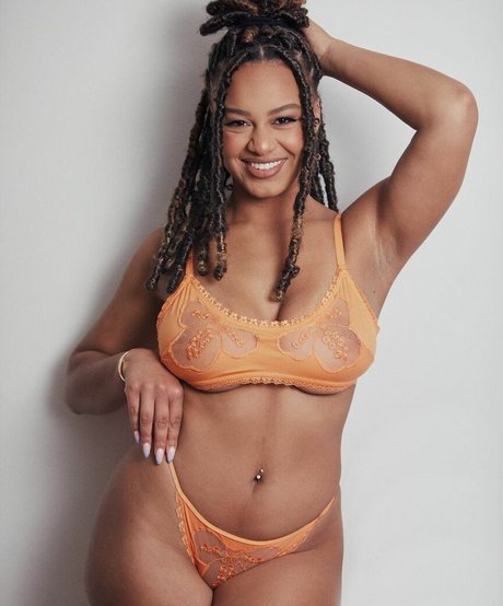 Nia Sioux OnlyFans Sex Leak