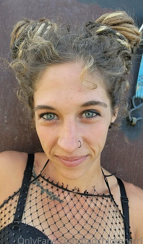 BadChickenGirl OnlyFans XX