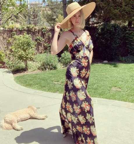 January Jones OnlyFans