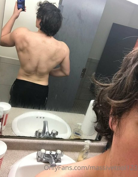 massivetool123 Nacktpornos auf OnlyFans