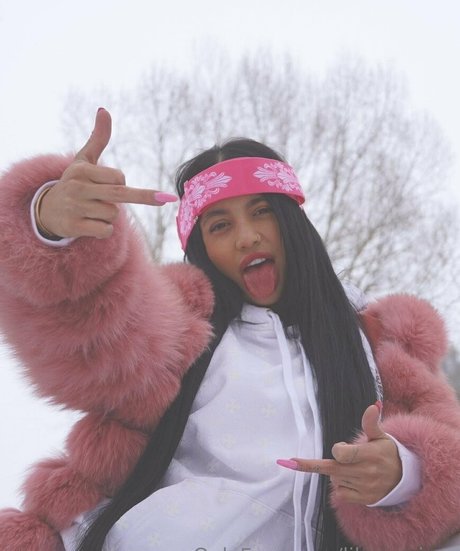 Lilveronicar Leaked OnlyFans Content