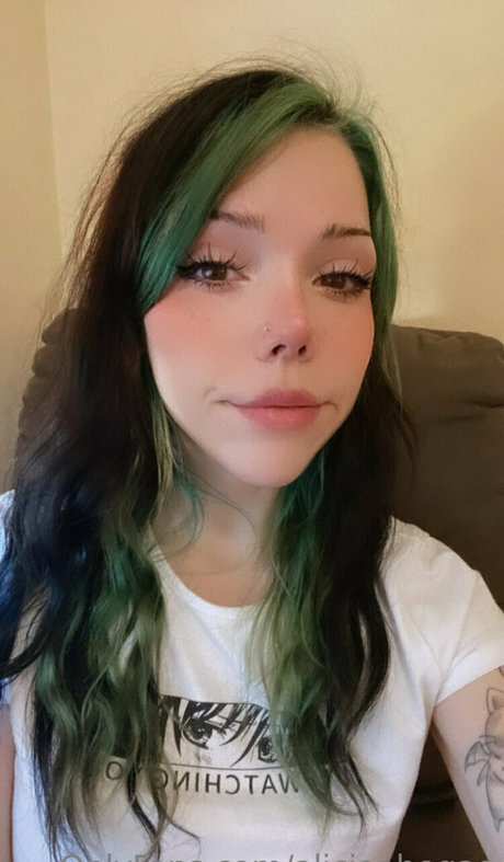 aliciaahegao OnlyFans Strip