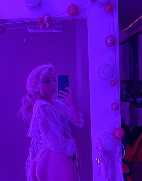 Sveta Sollar OnlyFans Leaks Sex