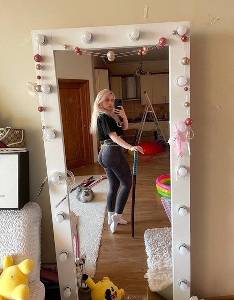 Sveta Sollar Nacktbilder-Leaks von OnlyFans