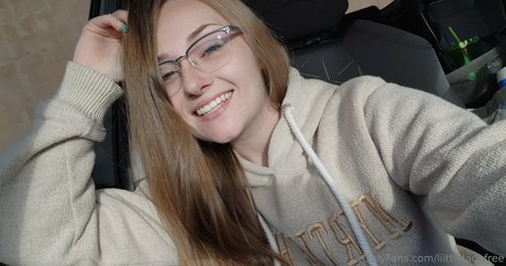 liittleladyfree OnlyFans kostenlos