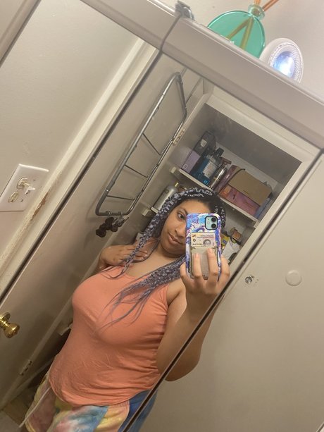 Sassypoppa OnlyFans X