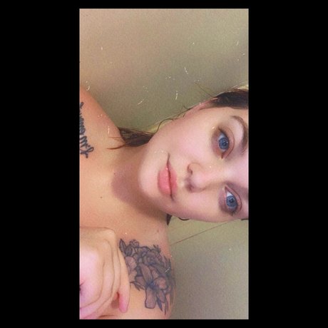 Sar_ Leaks von OnlyFans