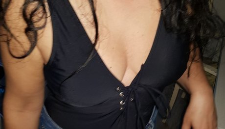 Saramilf OnlyFans-Bilder