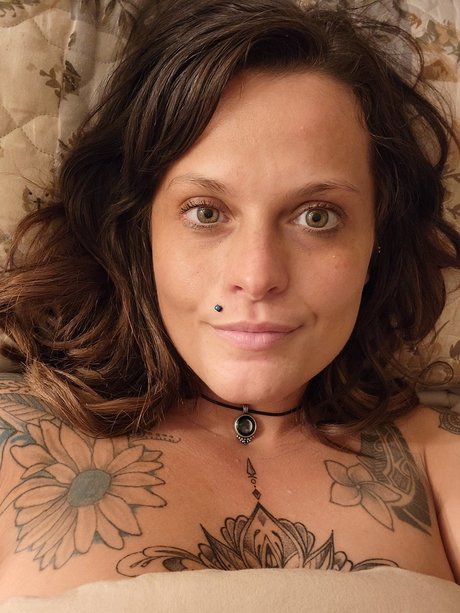 Sarah Skipworth Nackt