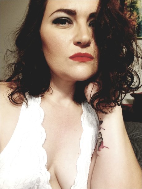 Goddess Sarah OnlyFans-Bilder