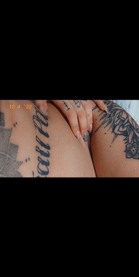 Samsita Oben ohne OnlyFans