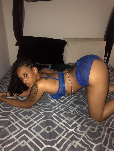 Tender Nacktbilder OnlyFans geleakt