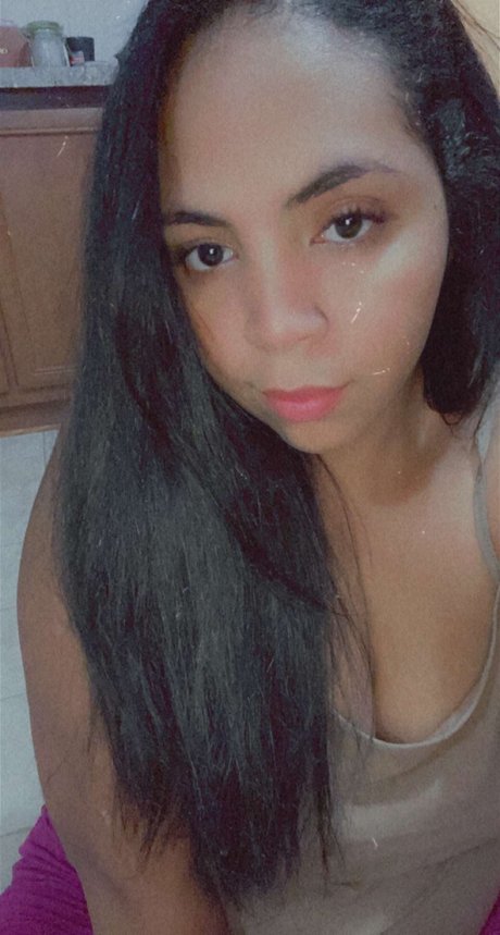 Shy Naughty Girl_ Nacktbilder von OnlyFans geleakt