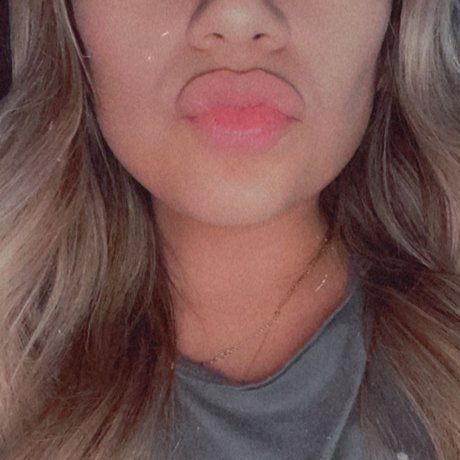 Luciana Vega OnlyFans Model Bilder