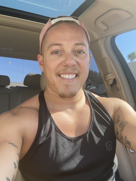 riv mic NurlyFans-Pornoleaks