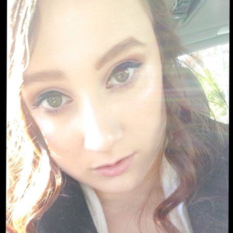 Scarlet Schnee Nackt auf OnlyFans Leaks