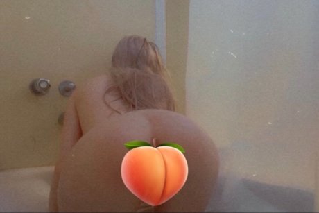 Sexy Ginger Barbie_ OnlyFans nackte Brüste