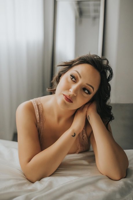 Scarlette Vixen OnlyFans NSFW