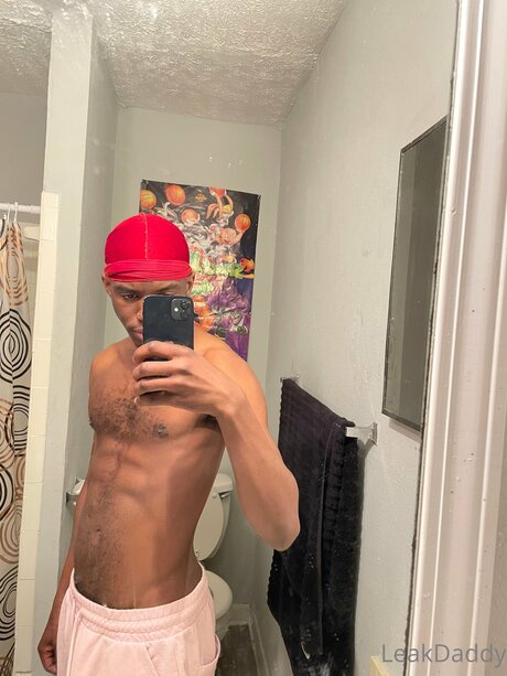 Emperor_ OnlyFans-Model