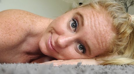 Rebecca Sue OnlyFans XX