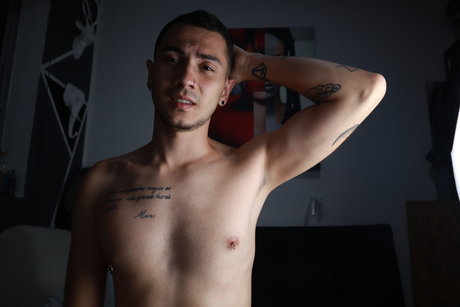 Santiago Barrientos Zapata Nackt auf OnlyFans Leak